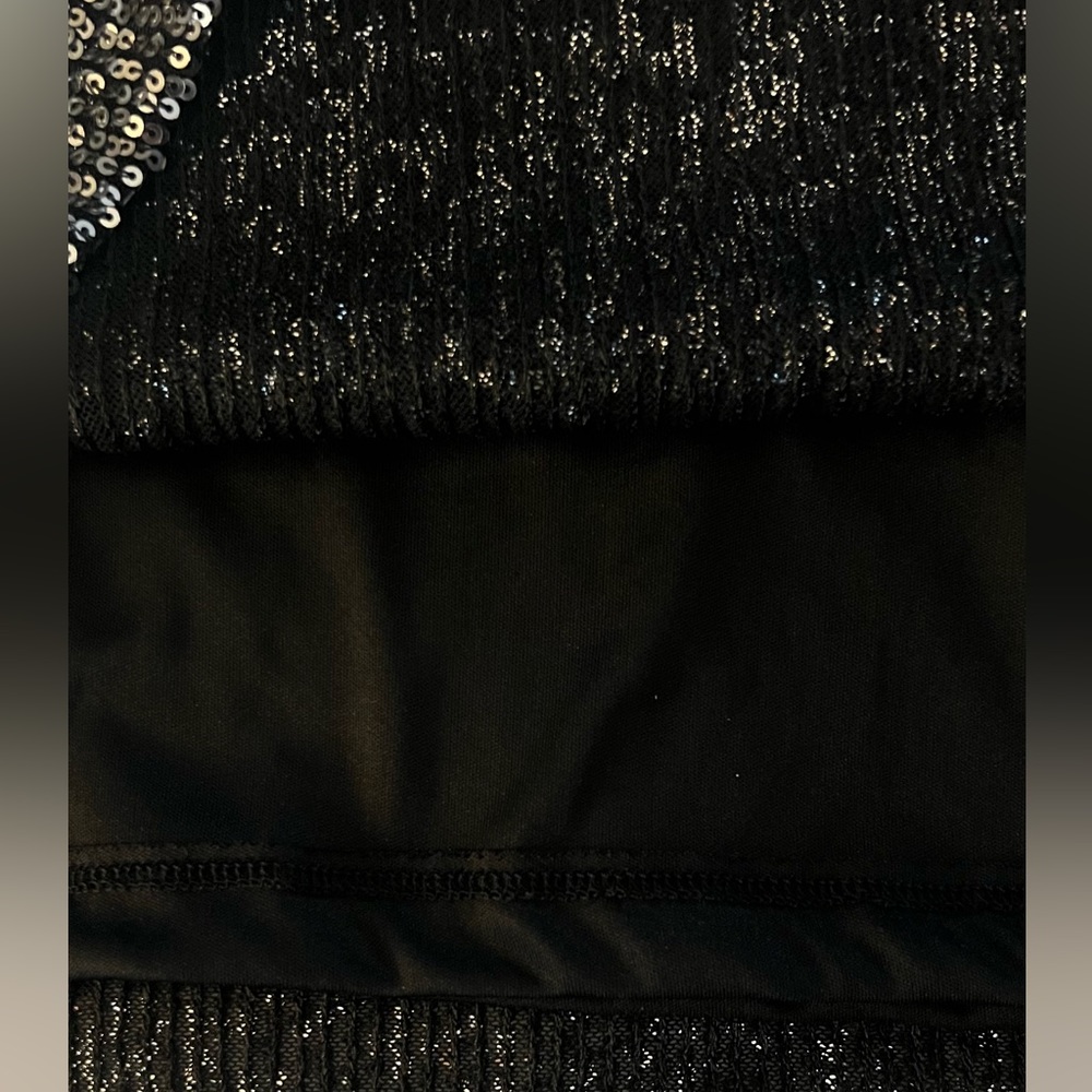 Cable & Gauge Ombré Sequin Top - NWT - Picture 3 of 6
